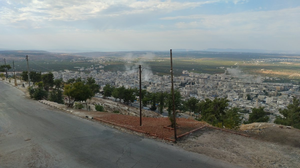 Renewed artillery and missile shelling by government forces on the city of Ariha, south of Idlib