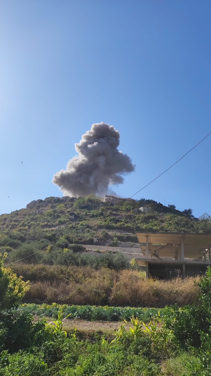 Russian warplanes launch air strikes with vacuum missiles on the villages of Sheikh Sindyan in Sabt al-Surmaniyah in the Jisr al-Shughur countryside, west of Idlib.