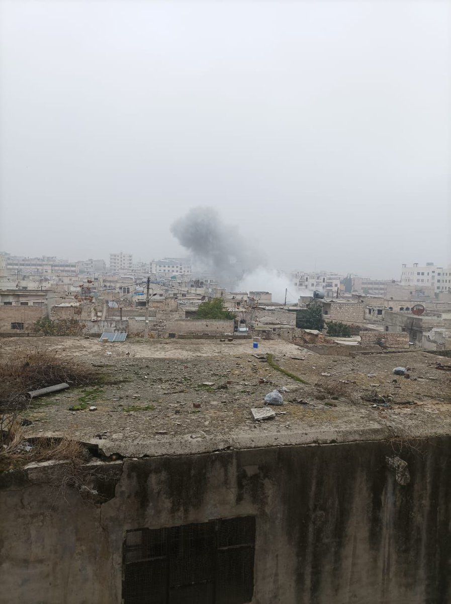 Assad's government just bombed, once again, Idlib-city with heavy artillery. Casualties reported