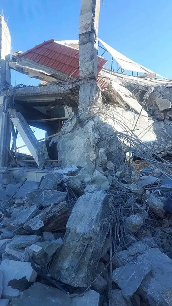 Syria: 3 explosions struck area of Baniyas (Tartus province) at dawn today. A building was destroyed near Qalaat Marqab. It was apparently an Israeli airstrike