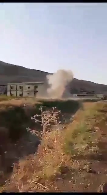 The moment a resident's car was targeted with an FPV drone by Assad forces in the village of Al-Zaqqum in Al-Ghab Plain