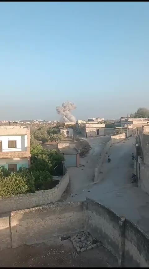 Scenes from the violent Russian raids targeting the western areas of Idlib city