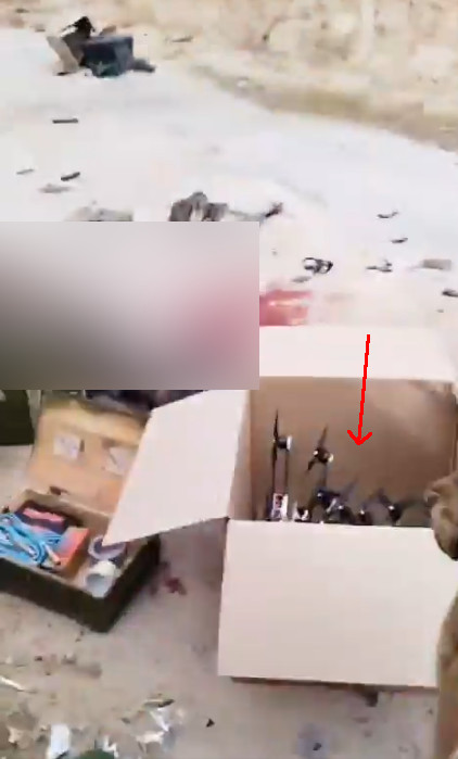 Ontem, os rebeldes anunciaram que neutralizaram um esquadrão de drones FPV com vários russos mortos/capturados em Aleppo Ocidental. Isso agora está confirmado visualmente