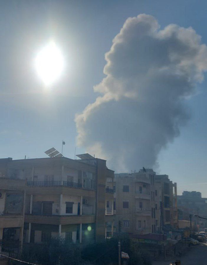 Warplanes launch raid on residential neighborhoods in Idlib city