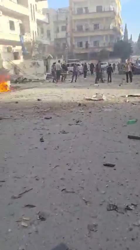 Casualties as a result of airstrikes by the Sukhoi 22 aircraft in a residential neighborhood in the center of Idlib city a short while ago