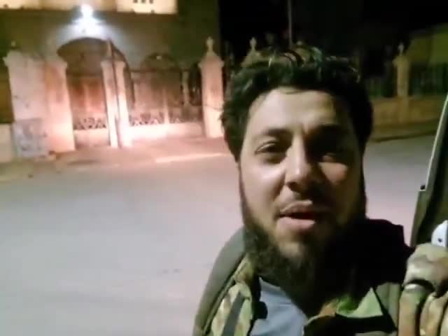 Rebels inside the city of Mahardah in the Hama countryside