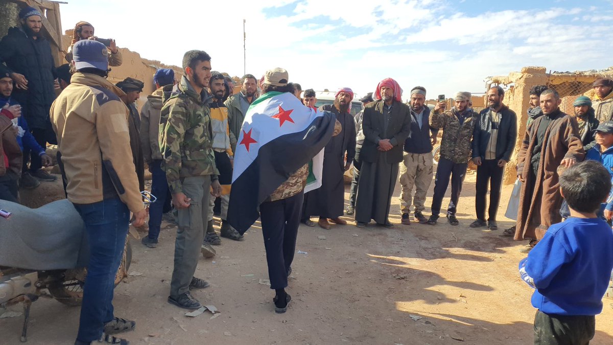 Protesters in Al-Rukban demanded, on Friday, that the leaders of the factions in the camp open fronts to participate in the battle to deter aggression against the government forces, which was announced on November 27, 2024, and to lift the siege on the camp and return the residents to their cities and towns.