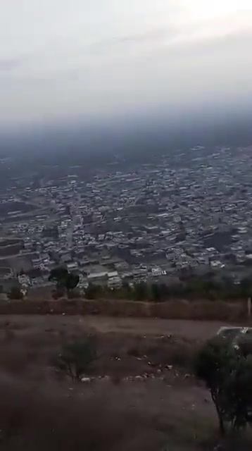 South Syria: Russian troops are also leaving Daraa province, following path of Assad's forces. Southern Rebels took control of Tell Harra where Russians had a base. Syria: the Russian flag is again hoisted on the strategic Tell Harra in the West Daraa countryside. Former Russian SIGINT base (until 2014), the hill overlooks a wide area including parts of Golan