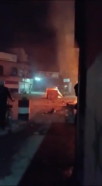 Hükümet güçleri Şam yakınlarındaki Duma'da iki protestocuyu öldürdü