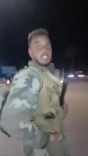 Pro-Assad forces soldiers in Damascus’s Mazzih are leaving their positions and saying “The regime has fallen”