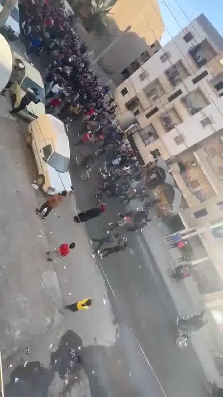 Deir Ezzor: Protesters chant against SDF: The people want the FSA to enter