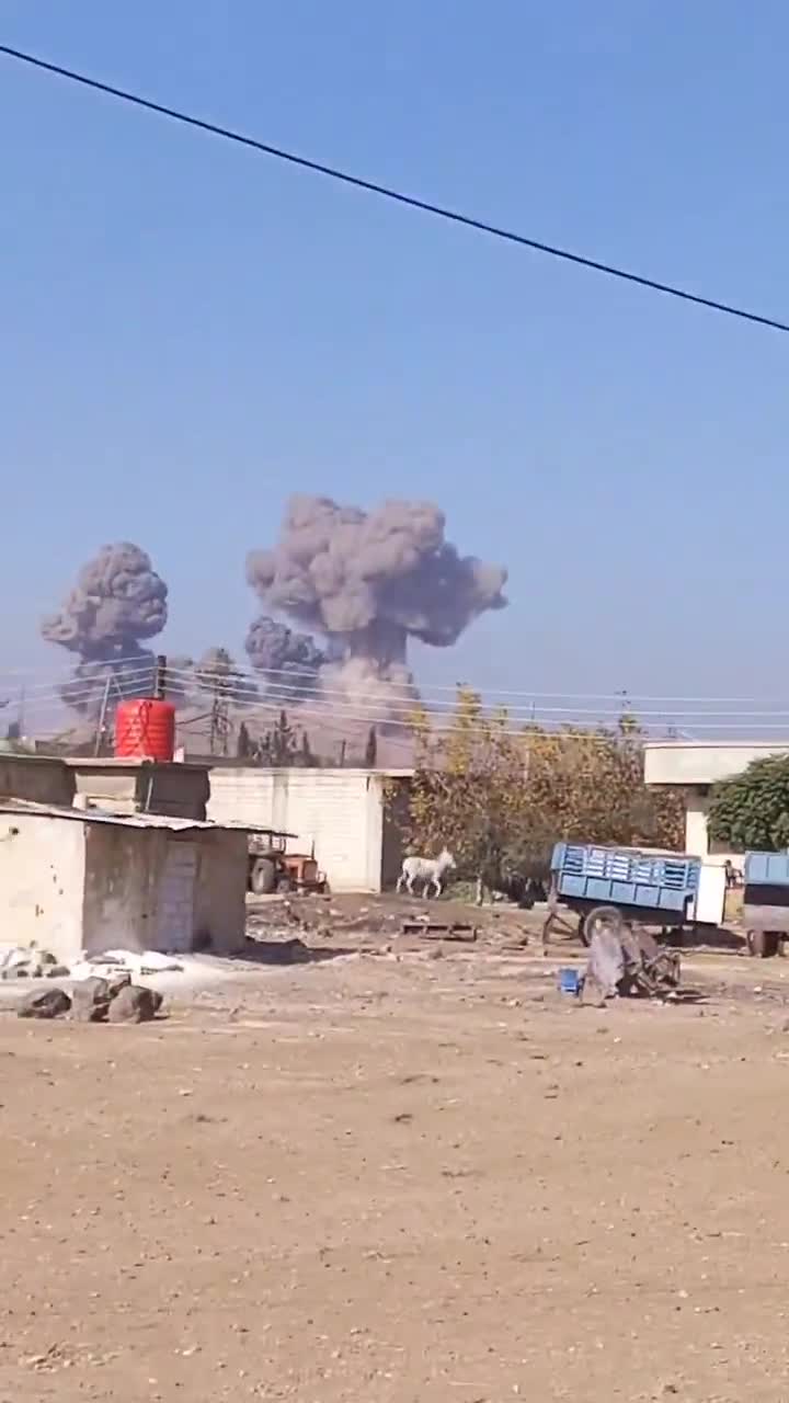 Südsyrien: Schwere israelische Luftangriffe auf die 121. Brigade in Kanaker, südwestlich von Damaskus