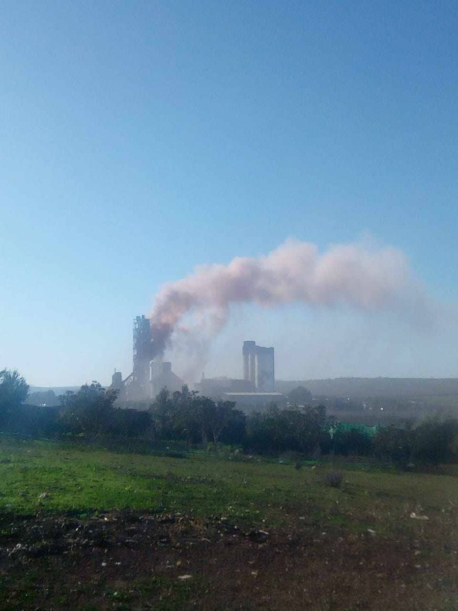 New wave of Turkish airstrikes across Northern Syria  and the AANES on the civil infrastructure of Northern Syria. The Turkish airforce carried out an airstrike on the Lafarge cement factory between Kobane and Ain Issa