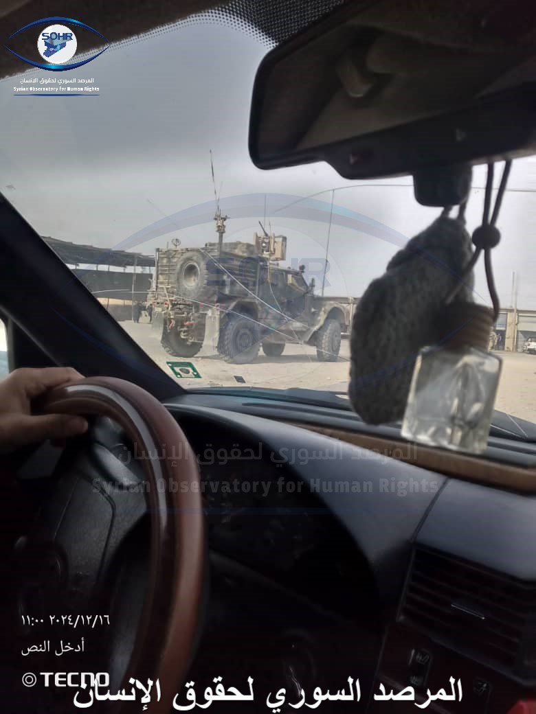 A US convoy arrives in the town of Ain Issa north of Raqqa and heads toward the city of Kobani