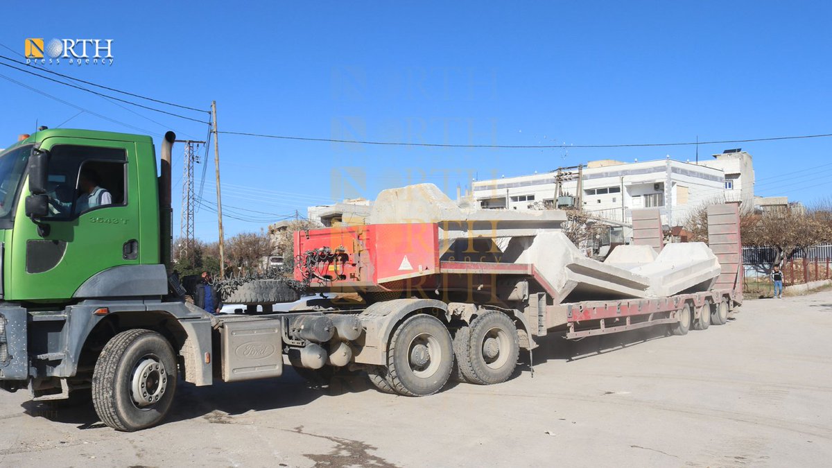 Construction work of the international @coalition  base in Kobani