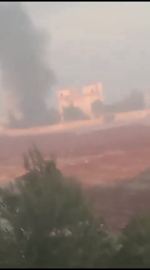 Syria: ammunition went off this morning in area of Termanin.Cause of blast is currently unknown, but possibly linked to the ongoing mine-clearance activities (village is close to the former West Aleppo front)