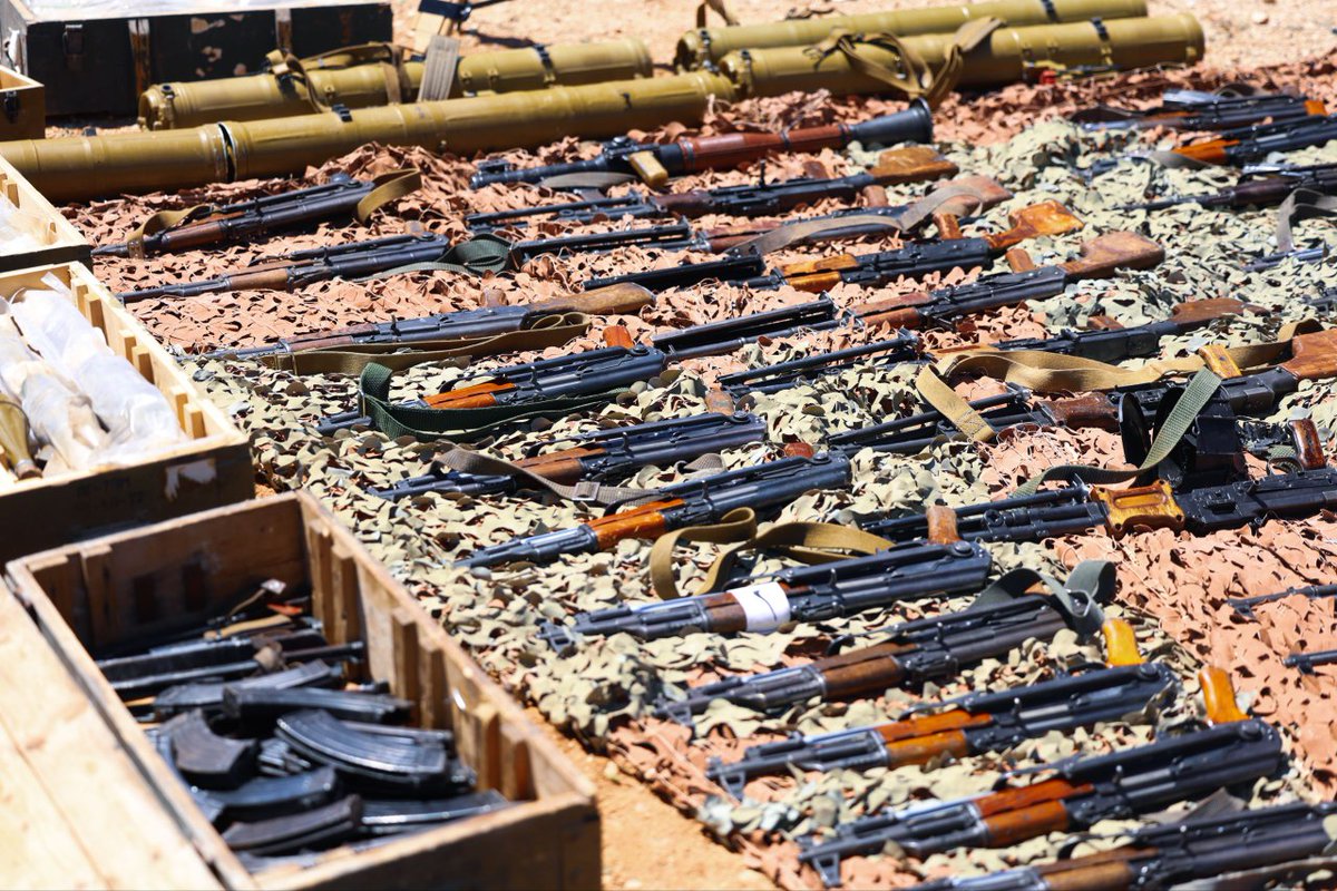 During a security operation in the Qatana area of Damascus, security forces seized a warehouse containing large quantities of weapons and ammunition, including anti-tank missiles, intended for smuggling outside Syria