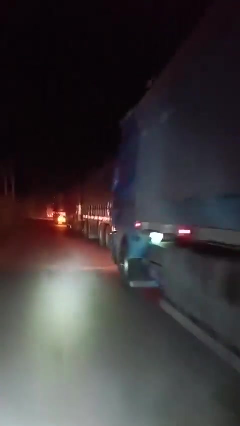 Iraq launched an initiative to provide Syria with grain/wheat. First 39 trucks crossed Abukemal border crossing. Aim is to provide a total of 220,000 tons