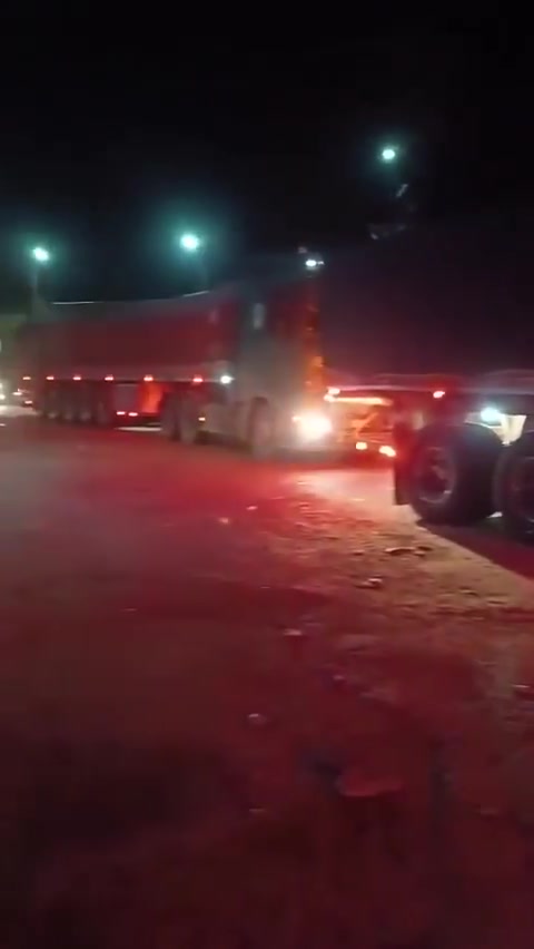 Iraq launched an initiative to provide Syria with grain/wheat. First 39 trucks crossed Abukemal border crossing. Aim is to provide a total of 220,000 tons