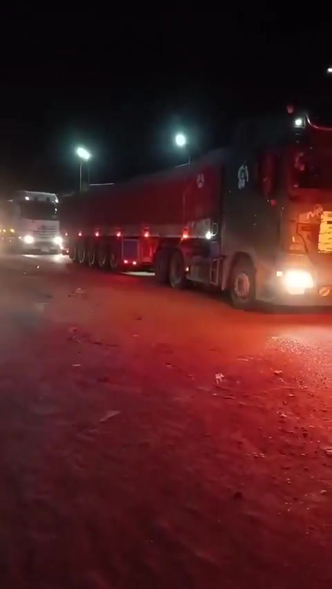Iraq launched an initiative to provide Syria with grain/wheat. First 39 trucks crossed Abukemal border crossing. Aim is to provide a total of 220,000 tons
