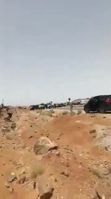 Renewed clashes on the Damascus-Suwayda road from the direction of Matla in the Damascus countryside, as Bedouin tribes continue to prevent the convoy that left Suwayda from advancing towards Damascus.