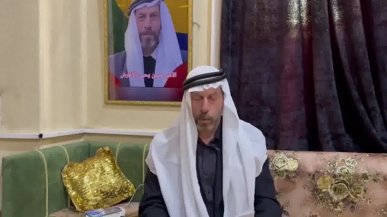 Druze leader Abu Yahya Hassan al-Atrash gives government forces six hours to lift the siege on Ashrafieh Sahnaya.