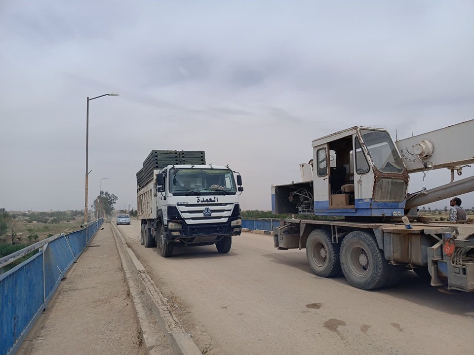 East Syria: work has started to rehabilitate the Abukemal bridge. Its central section was destroyed in an US airstrike in 2016 amidst war against ISIS. Once completed, it will be the first bridge to reconnect both banks of the Euphrates in Deir ez-Zur province