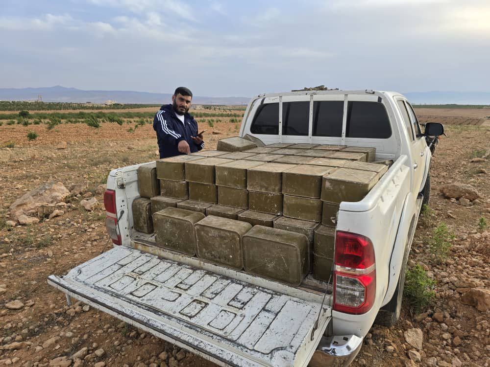 The Security forces discovered dozens of ammunition boxes stored in an underground cache in area of Jandar (South Homs)