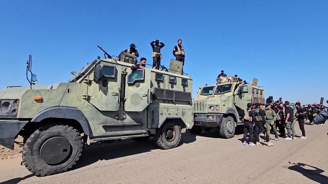 Internal Security Forces are deployed around the town of Taara in the western countryside of Sweida Governorate to break up clashes and respond to recent security developments