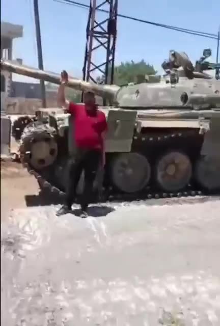 Damascus forces in the town of Taari 