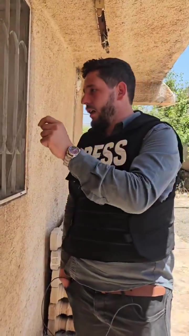 Journalist Malik Abu Obeida reassured families inside the town of Al-Dour in the western countryside of Sweida after the Ministry of Defense forces entered Sweida.