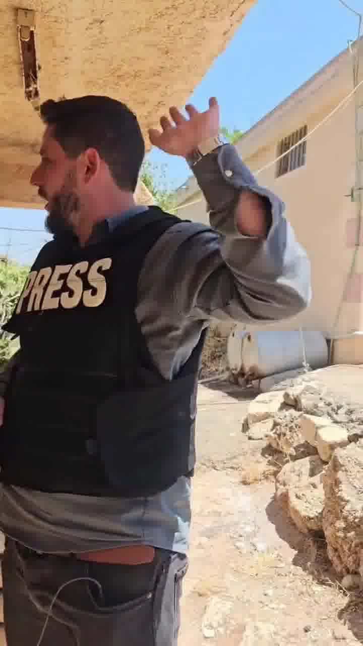 Journalist Malik Abu Obeida reassured families inside the town of Al-Dour in the western countryside of Sweida after the Ministry of Defense forces entered Sweida.