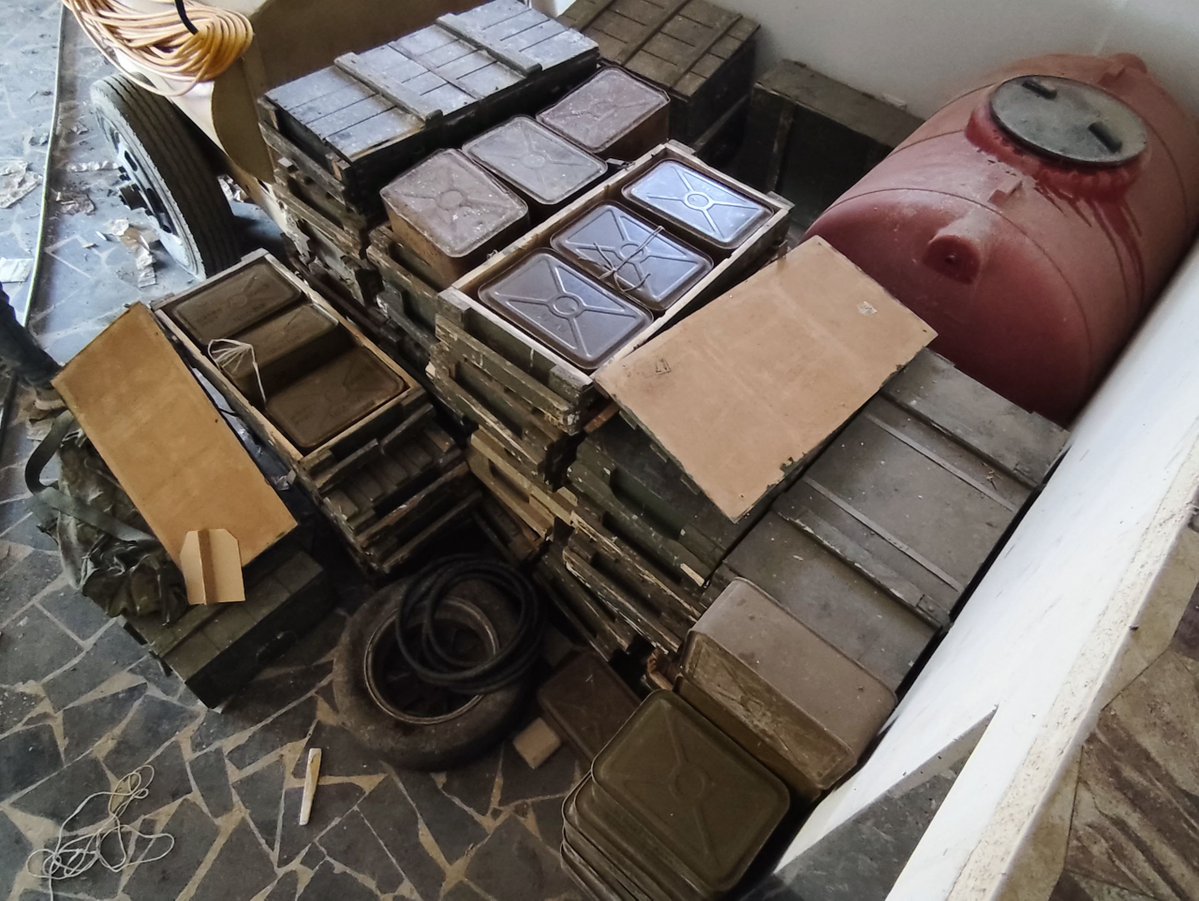 Ministry of Interior: Internal Security Forces found a number of warehouses containing various weapons, shells, and ammunition in a number of villages in the countryside of As-Suwayda Governorate, as part of the widespread security deployment aimed at containing tensions and establishing security and stability in the region.