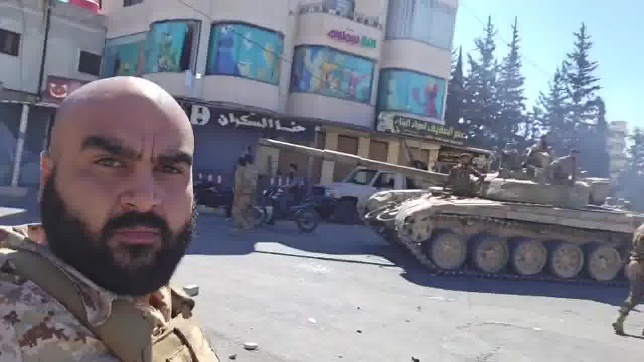 Government forces extend their control over the entire city of Sweida.