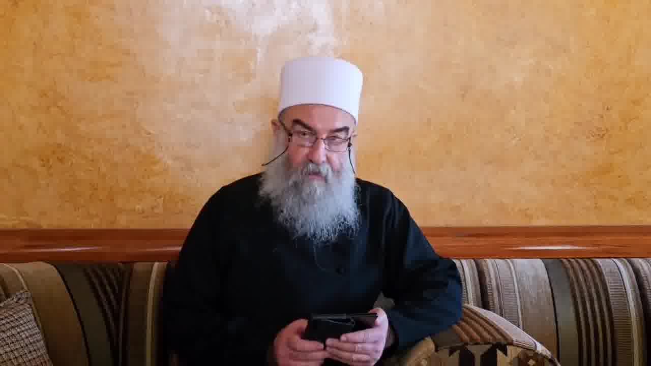 Hekmat Al-Hajri issues a statement rejecting the statement issued by the rest of the activists in Sweida and Youssef Harbou' and calls on his supporters to continue confronting the state's campaign. To clarify this, what happened is a division within Sweida currently. A section has surrendered to the Syrian state and allowed entry into the province, and a section did not appear in the statement, including Hekmat Al-Hajri, the Military Council, and other groups. They are currently being pursued by the Syrian Ministry of Defense and the Internal Security Forces, and the battle will continue today until a complete decision.