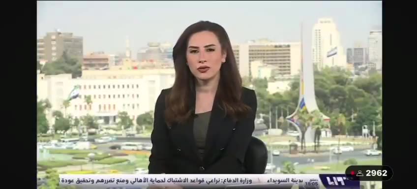 Israeli airstrike on the entrance of the Ministry of Defence in Umayyad Square was caught live on TV