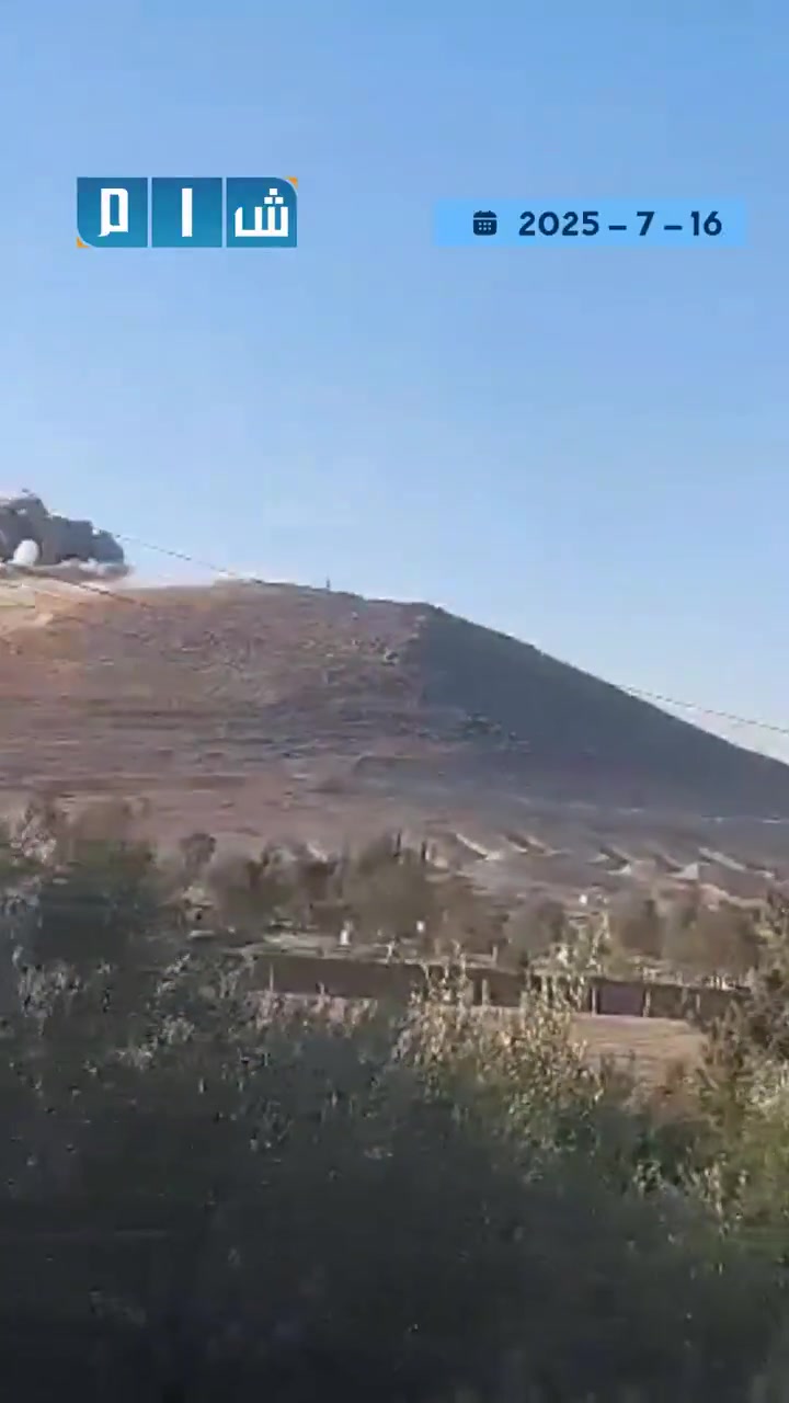 The Israeli targets the Jabab Regiment in the Daraa countryside with several airstrikes.