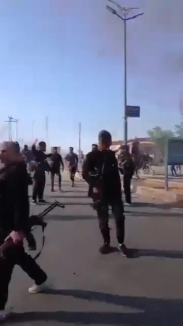 The situation in Suwayda is approaching a critical threshold, while retaliatory arson by tribal fighters continues. Their next moves remain unclear - whether they will attempt to seize the city (where Druze fighters are heavily deployed) or apply enough pressure to force Druze factions into a deal concerning the Bedouin tribes in the province.