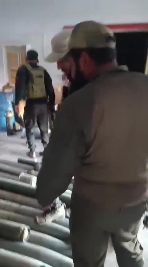 Seizing a missile and ammunition depot in the city of Sweida