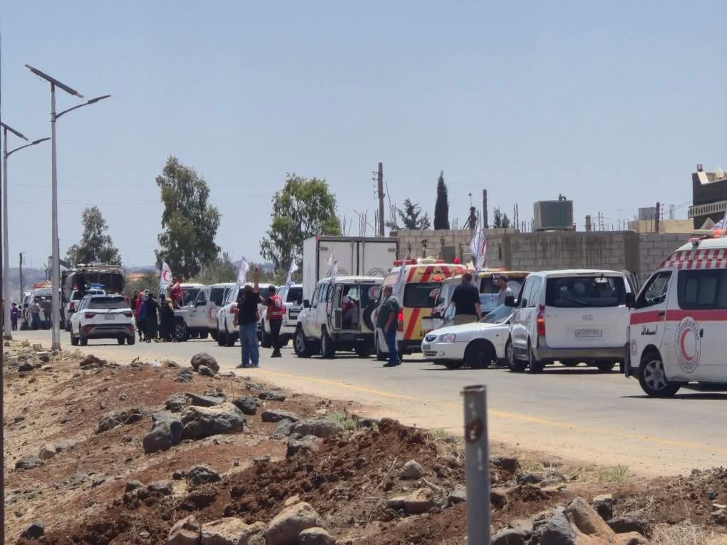 Hekmat Al-Hijri refused the entry of the official government delegation accompanied by the convoy, and the government's current efforts are only to secure the entry of the convoy.