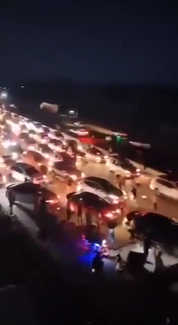 Huge tribal crowds head to Sweida, and internal security barriers collapse before them 