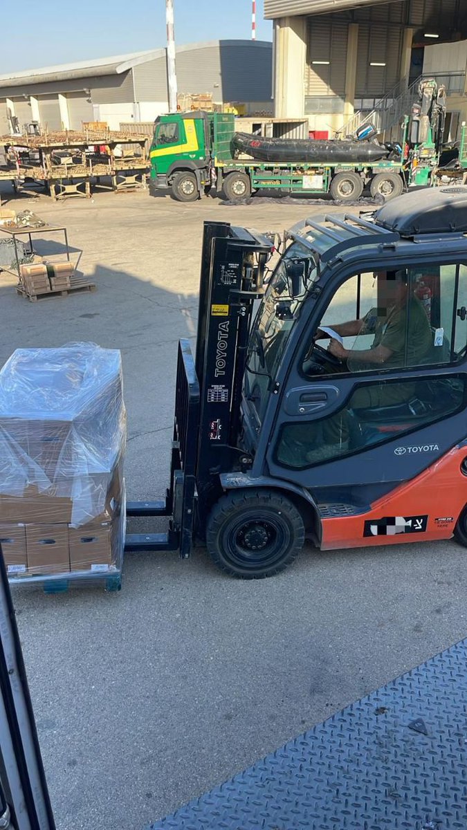 Israel says it transferred medical equipment last night, including trauma care supplies and life-saving medications, to the hospital in Sweida, Syria, following reports of severe damage to the hospital and in order to provide assistance to the wounded on site. The delivery was made by security forces and the Israeli army. The Ministry of Health says it is planning to transfer additional medical supplies and medications in subsequent phases