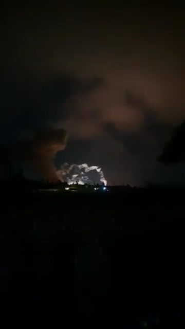 Homs: Israeli raids targeted the Air Defense College in the vicinity of the Awras area in Homs.