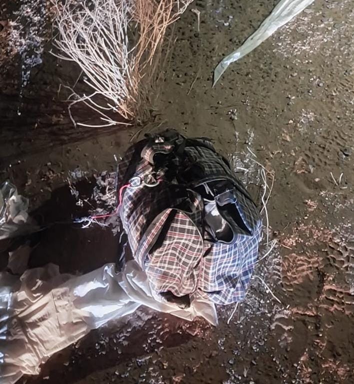 Jordanian Border Guards thwarted last night 2 attempts to smuggle Captagon from South Syria into the Kingdom.2 guided balloons were dropped and over 150,000 Captagon pills seized.