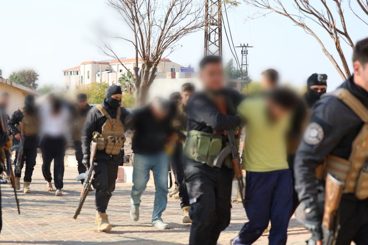 Syria: on first day of the large scale anti-ISIS operation, 61 raids were conducted across different provinces and 71 individuals arrested. A number of medium and high-level IS figures were captured. Some of them were hiding in areas with Christian & Druze presence (Homs &Syria: photos showing the aftermath of today's raids against ISIS cells in several areas, including Idlib & Homs provinces. Seized equipment includes weapons, IEDs, grenades, ammunition and a thermal scope