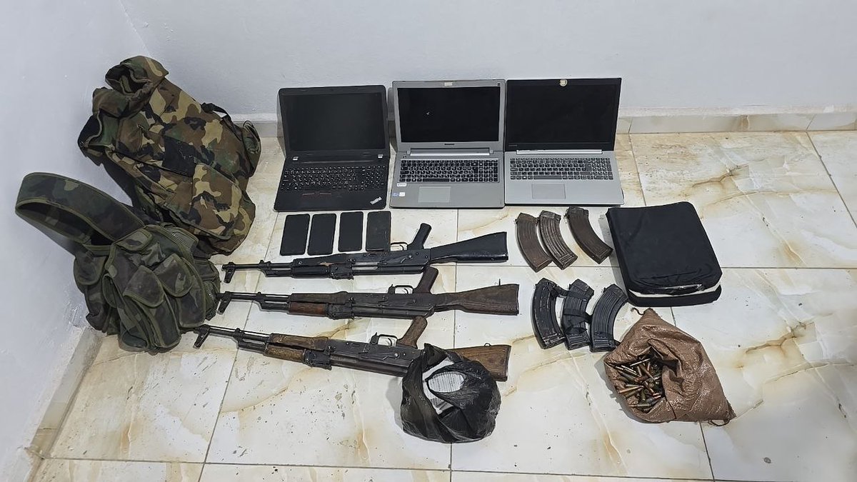 The Security Forces, during raids against ISIS cells, uncovered a weapons and explosives cache in Souran (N. Hama). It contained anti-tank missile equipment, professional explosives (TNT) and IEDs made from anti-tank mines and artillery shells