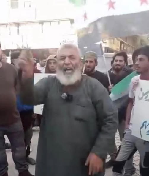 Last night, a man displaced from Deir ez-Zur province and residing in Afrin (N. Aleppo) was shot in the head. He recently took part in protests calling on the Government to end the SDF control of his home region, so that he could return there. He's in critical condition