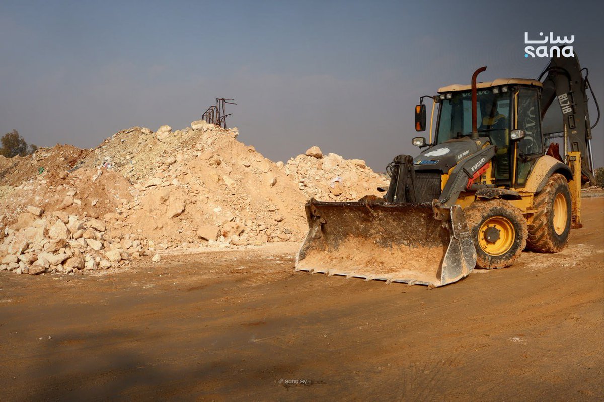 SANA correspondent in Aleppo: Civil Defense reopens the Castello Road between the Jandoul and Lairamoun roundabouts towards the northern Aleppo countryside, after taking the necessary measures to ensure traffic flow and civilian safety