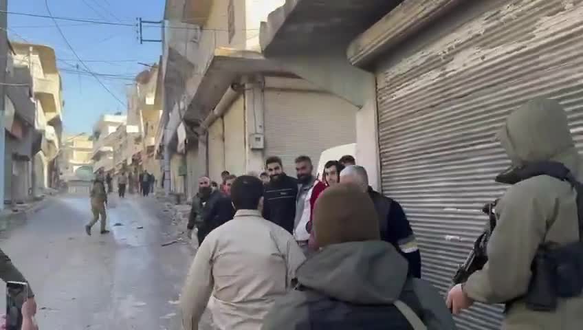 Syria: Syrian security forces, led by Colonel Abdelghani, entered the Sheikh Maksoud district to reassure residents and representatives of Kurdish neighborhoods.