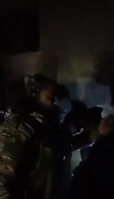 A group of SDF/YPG/YPJ fighters captured by security forces, who was hiding in a tunnel in the Sheikh Maqsoud neighborhood.